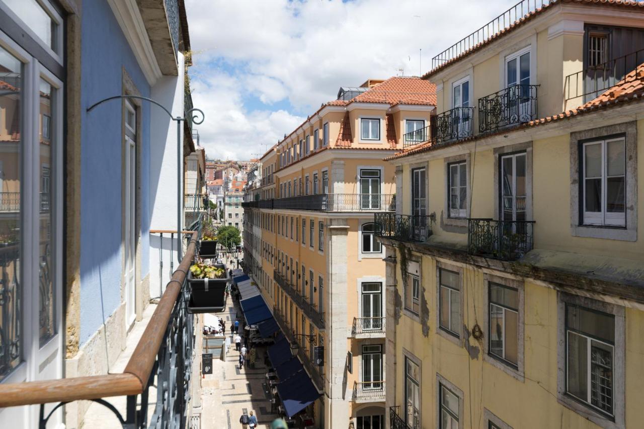 The Traditional Arts Memoir, Downtown Flat With Balcony And Comfort Apartment